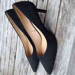 H&M Ladies classic suede look, kitten heel pumps Sz.6